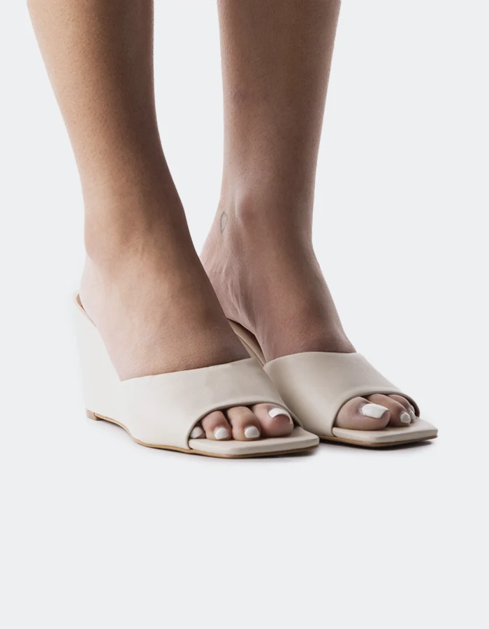 Toscana Cream Leather