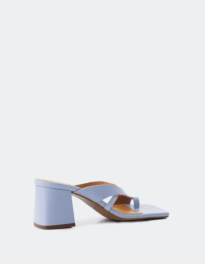 Barriada Light Blue Leather
