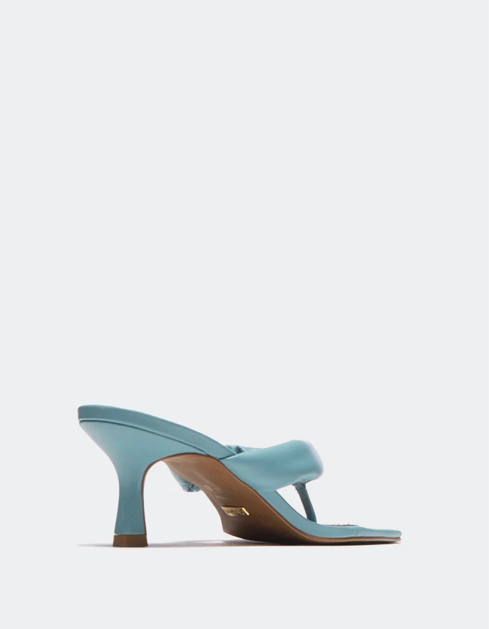 Gardenia Blue Leather