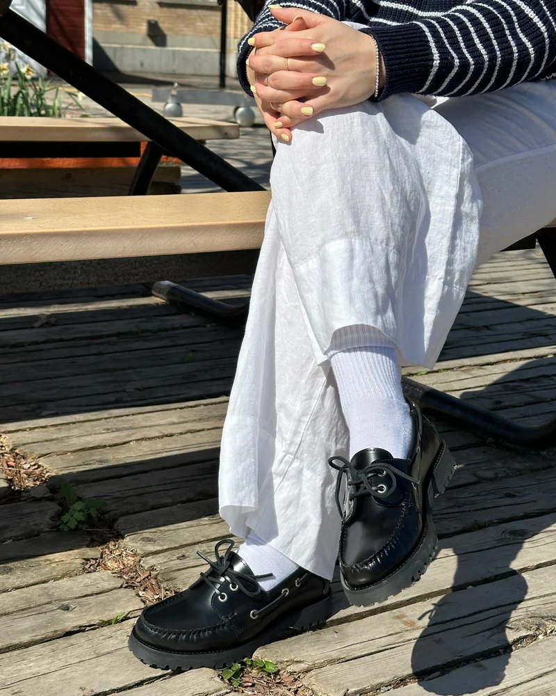 Gaia Black Leather