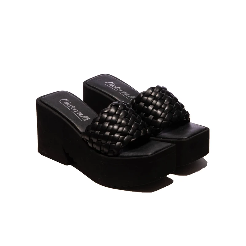 Miri Black Braid