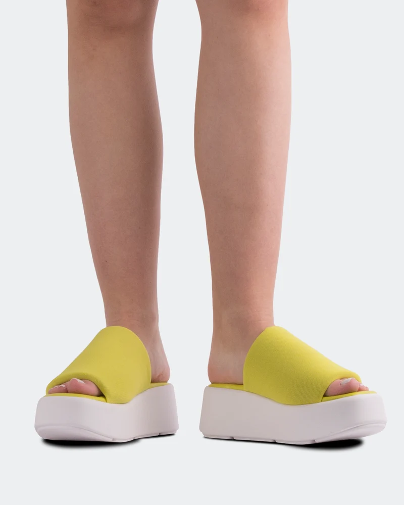 Harlow Yellow Puff