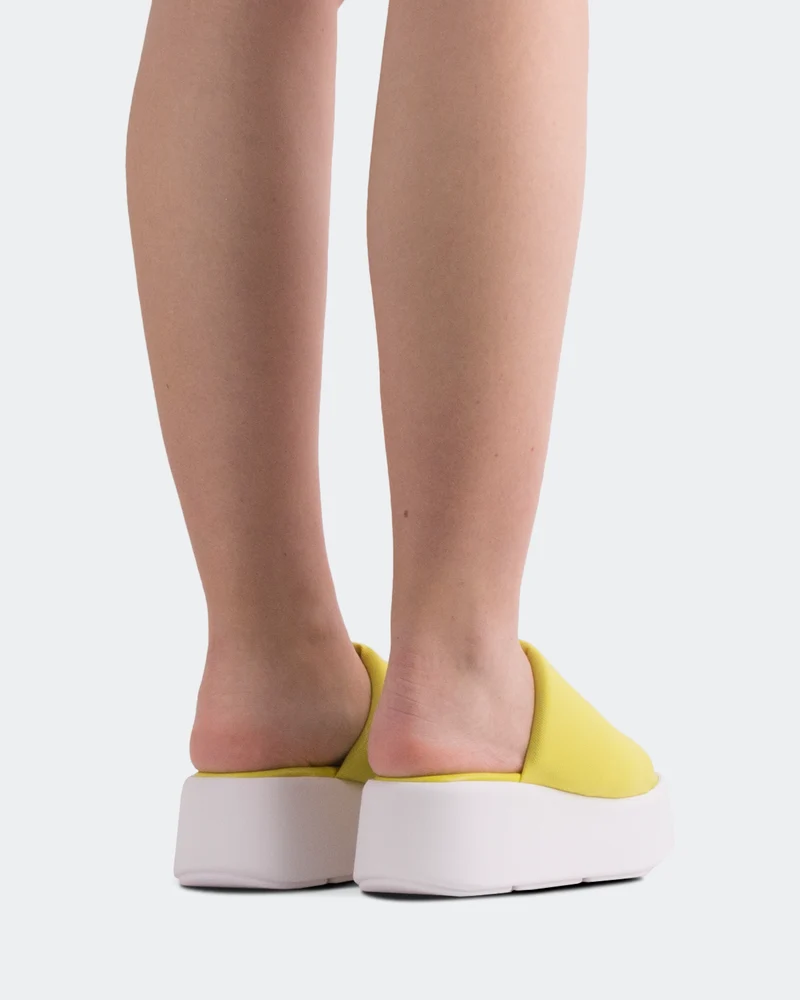 Harlow Yellow Puff