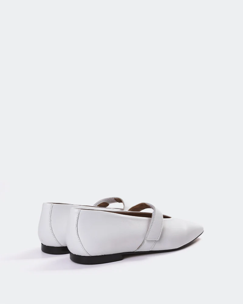 Flordeliz White Leather