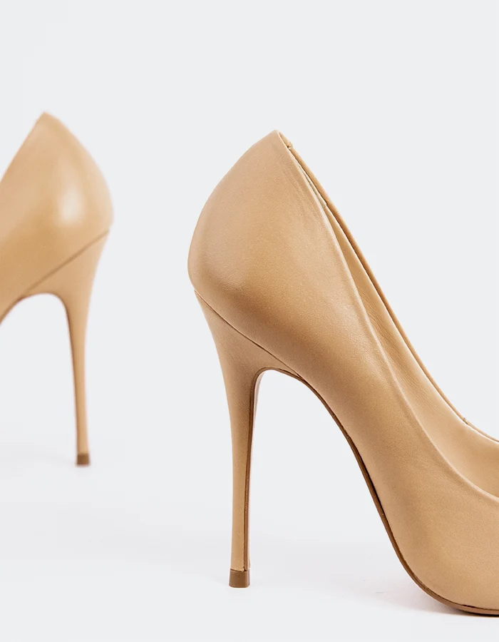 Teeva Nude Leather